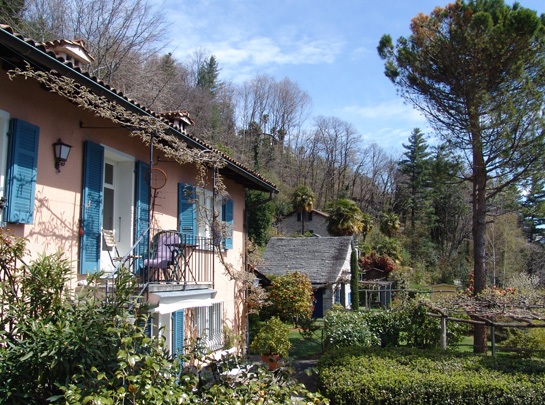 Tessin.ch: La Mimosa - Naturparadies über dem Lago Maggiore  in 6645 Brione sopra Minusio 
